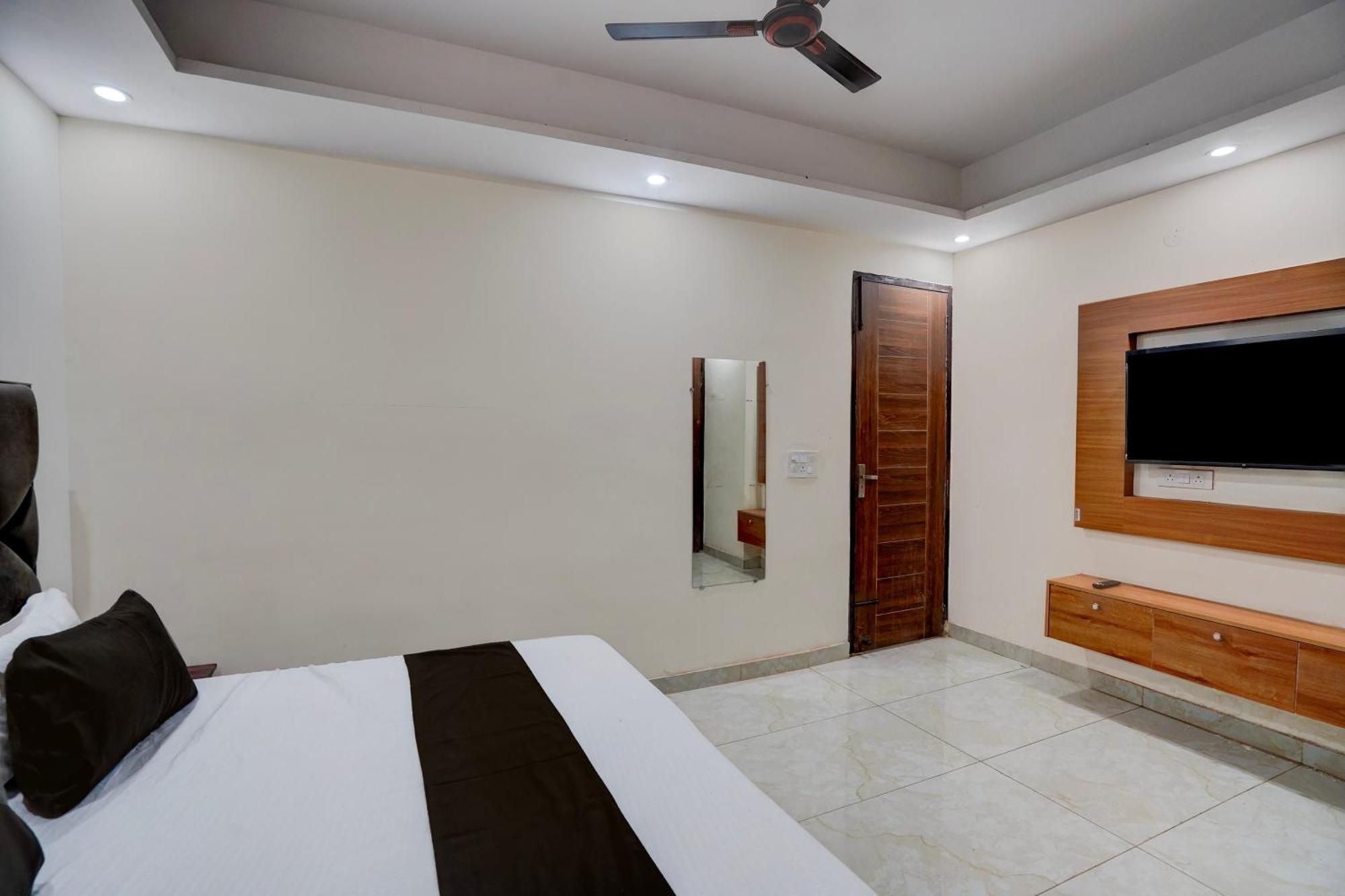 Hotel O R.N Residency Hotel Ghaziabad Ngoại thất bức ảnh