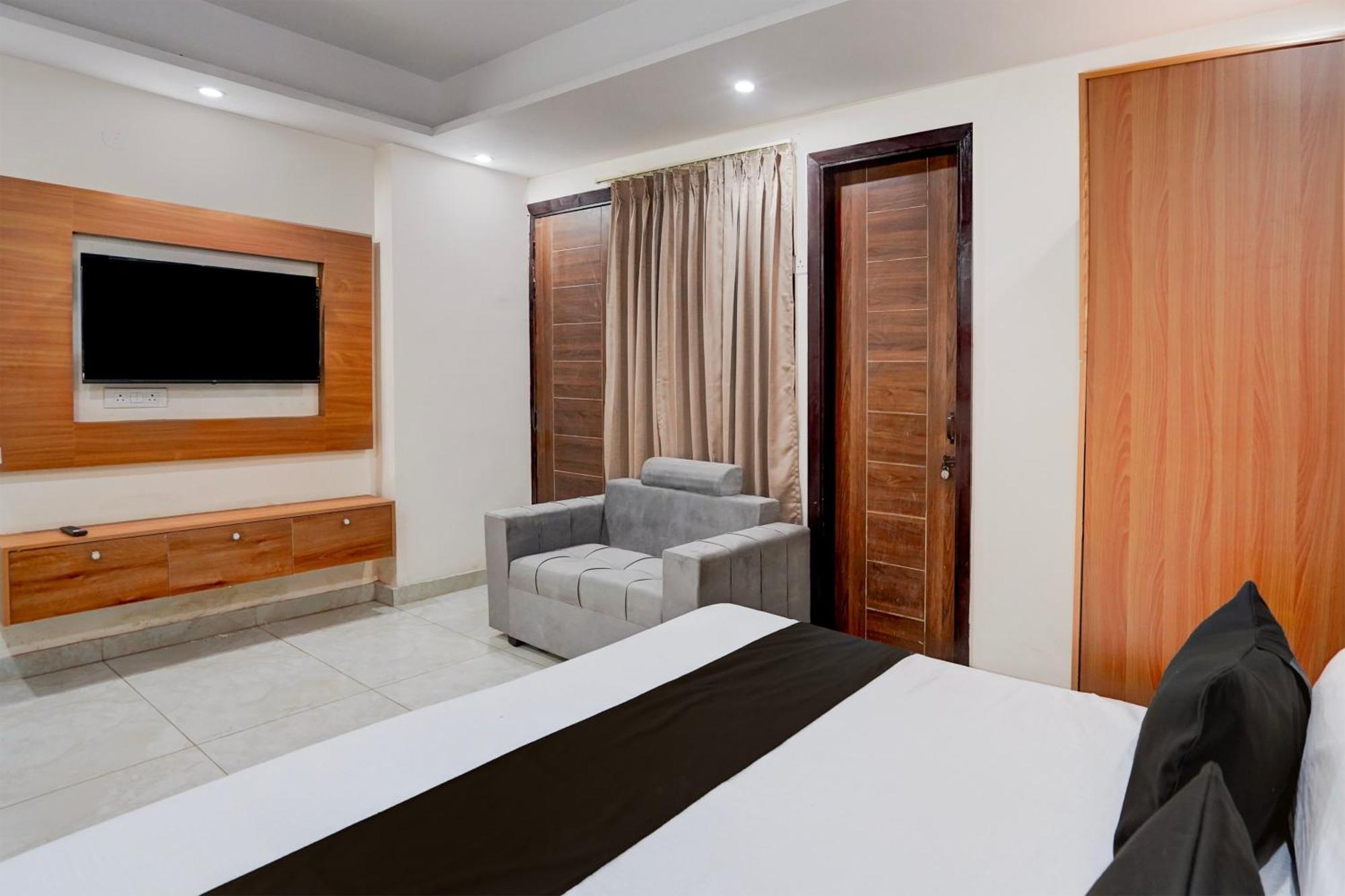 Hotel O R.N Residency Hotel Ghaziabad Ngoại thất bức ảnh